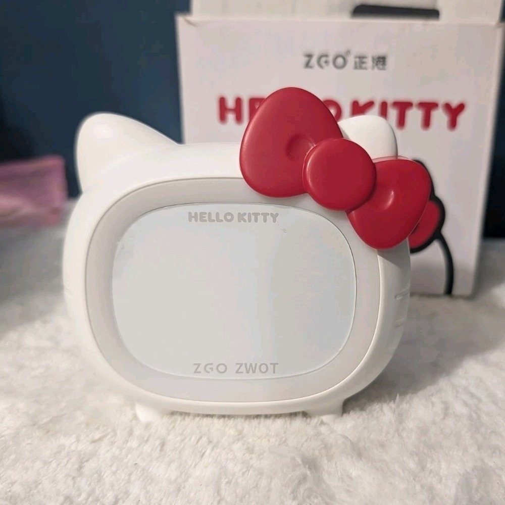 ZGO Sanrio Hello Kitty Bluetooth Speaker Smart Alarm Clock Night Light ZGH-096